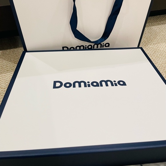 NIB Domiamia bamboo cotton blend Muslin baby blanket - Picture 4 of 4